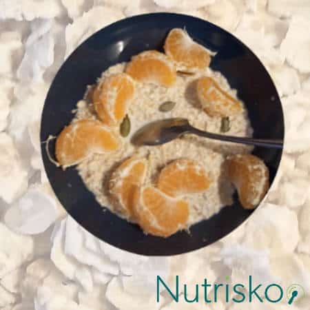 nutriskop blog 450 450 featured image zobene mandarine zobene pahuljice s voćem i orasima